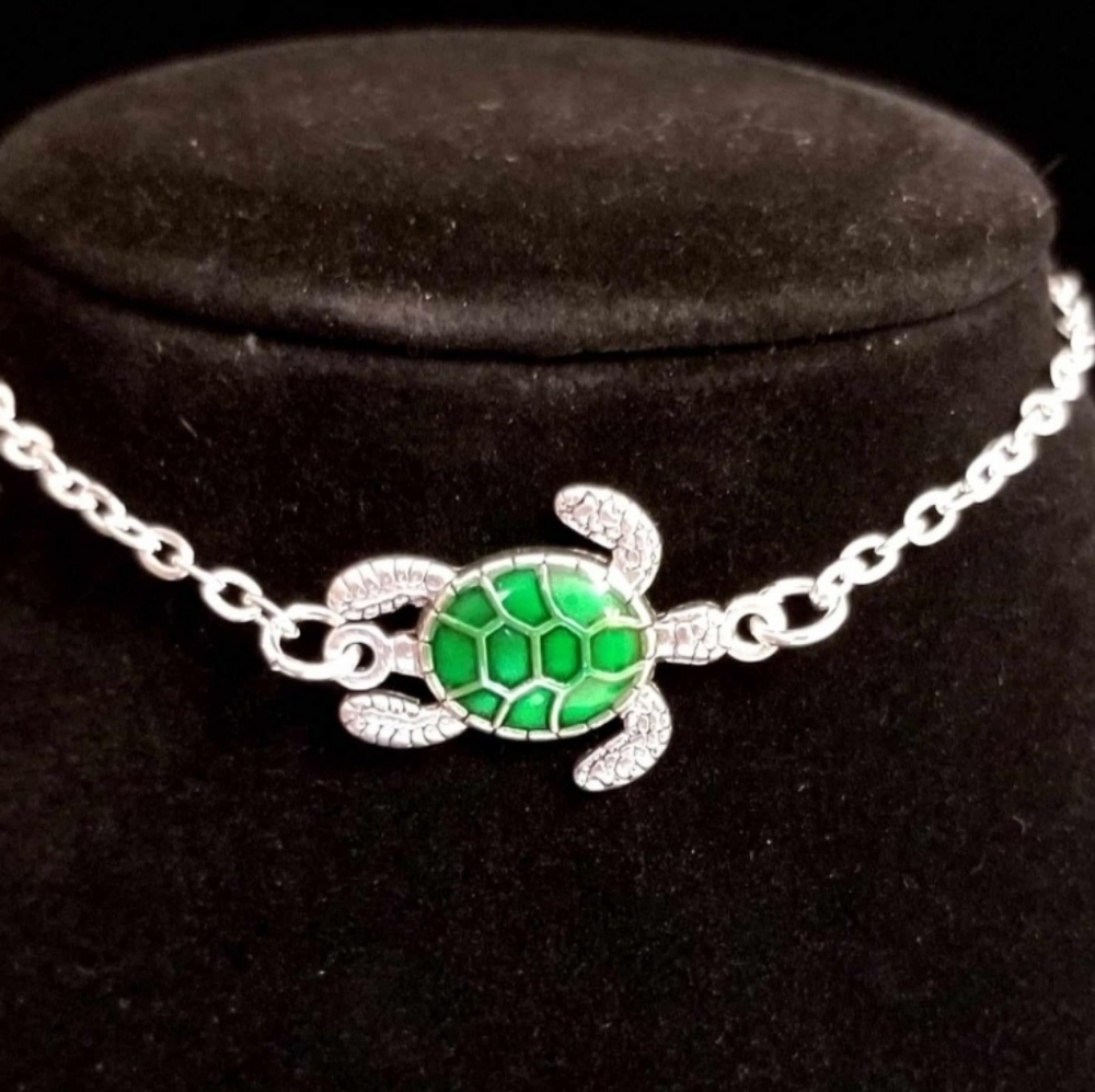 Green Enamel Turtle Charm Anklet, Turtle Ankle Bracelet, Turtle Anklet Turtles